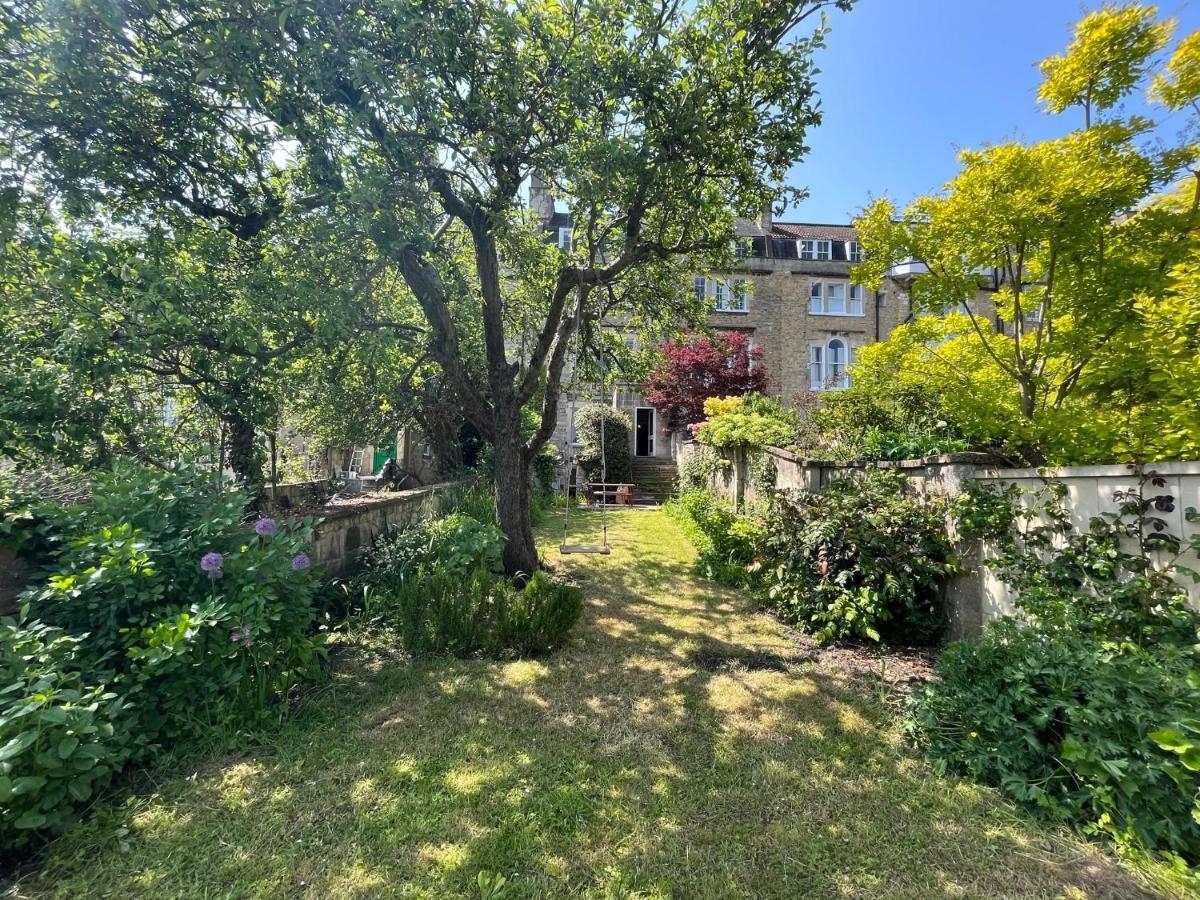 Stylish Central Apartment With Parking - Garden And Workspace Bath Zewnętrze zdjęcie